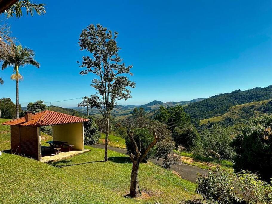 Lindo Apartamento Na Montanha! Lägenhet Águas de Lindóia Exteriör bild